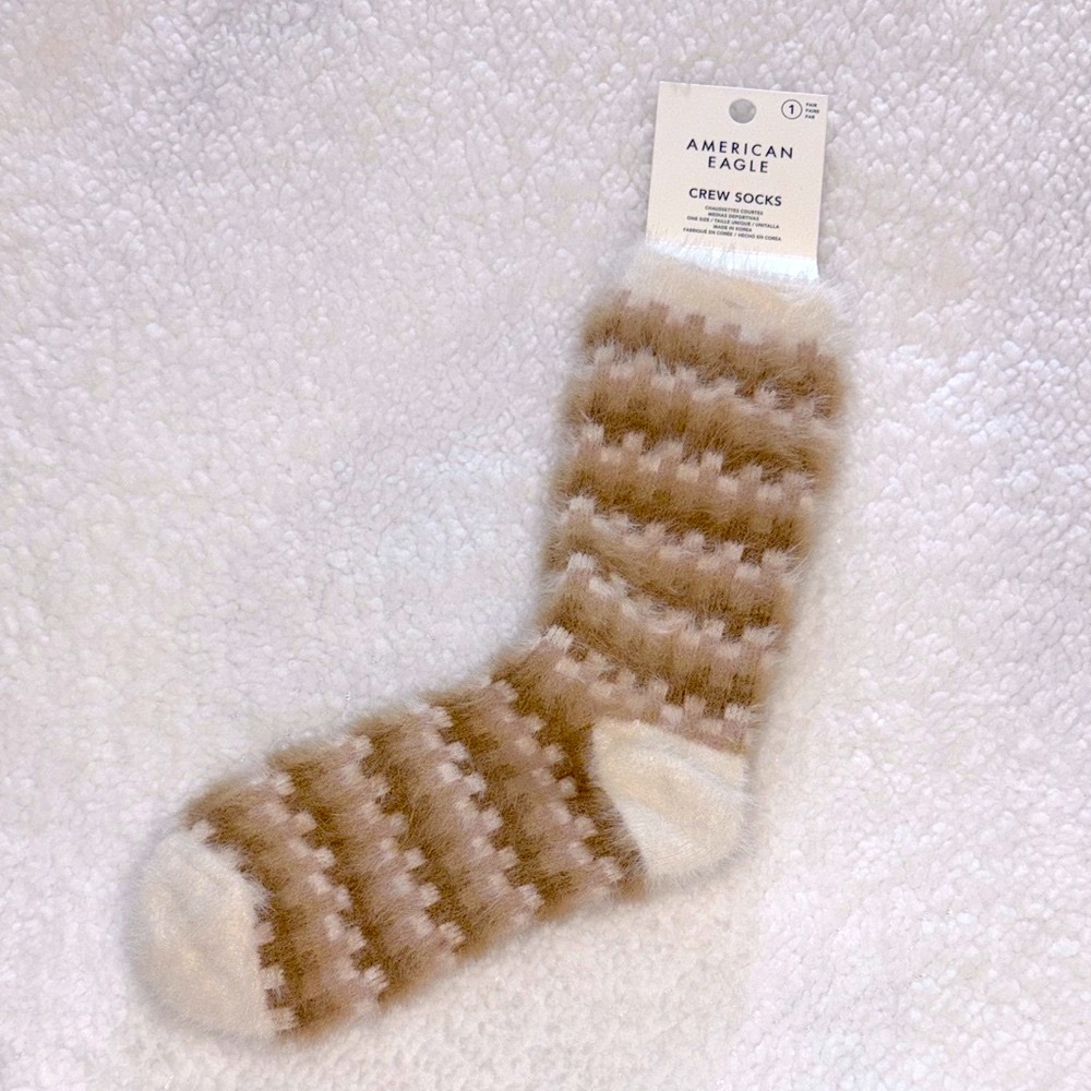 AE Fuzzy Stripe Pattern Crew Socks